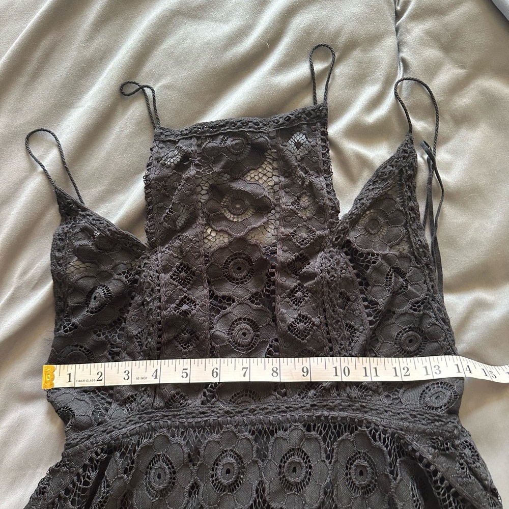 Free People Black Boho Just Like Honey Drape Hem Lace Mini Dress size 6 - Picture 14 of 14